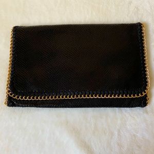 Black Clutch
